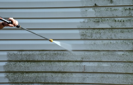 Why Late Summer Is the Perfect Time for House Washing in Elizabeth, IN